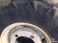 Räder, Reifen, Felgen & Distanzringe Pirelli 13.6-R24 en 14.9/R38
