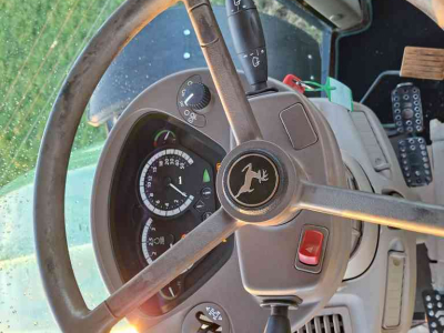 Schlepper / Traktor John Deere 6830