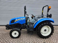 Schlepper / Traktor New Holland T4.75s