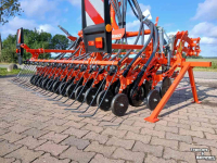 Drillmaschine Kubota SB 1300 schijf kouter balk, zaaimachine
