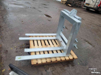 Sonstiges Bodenbearbeitungsgeräte und Zubehör  Palletdrager  1000 kg