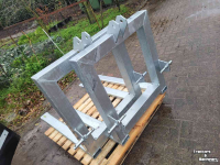 Sonstiges Bodenbearbeitungsgeräte und Zubehör  Palletdrager  1000 kg