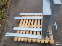Sonstiges Bodenbearbeitungsgeräte und Zubehör  Palletdrager  1000 kg