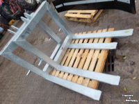 Sonstiges Bodenbearbeitungsgeräte und Zubehör  Palletdrager  1000 kg