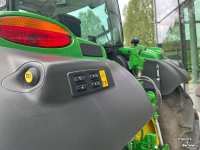 Schlepper / Traktor John Deere 6R 150