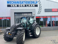 Schlepper / Traktor Valtra N155A