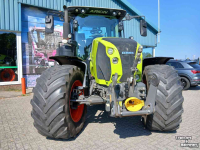 Schlepper / Traktor Claas Arion 660 CMATIC CEBIS