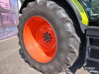 Schlepper / Traktor Claas Arion 660 CMATIC CEBIS