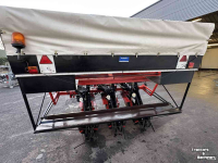 Pflanzmaschine Gregoire Besson Cemag  preiplantmachine  3 rijen