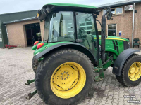 Schlepper / Traktor John Deere 5085M