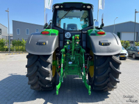 Schlepper / Traktor John Deere 6M 155