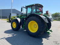 Schlepper / Traktor John Deere 6M 155