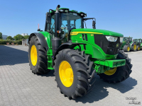 Schlepper / Traktor John Deere 6M 155