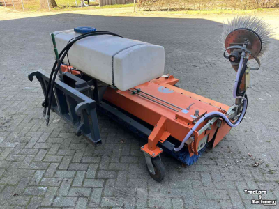 Kehrmaschine Tuchel Tuchel Profi 230 - H - 600 Veegmachine