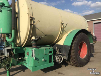 Gülletankwagen / Güllefässer  Mesttank