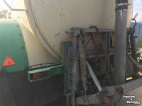 Gülletankwagen / Güllefässer  Mesttank