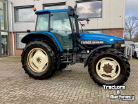 Schlepper / Traktor New Holland TM125 Range Command Tractor