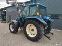 Schlepper / Traktor New Holland T5050 met voorlader