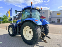 Schlepper / Traktor New Holland TS125A