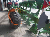 Pflüge Amazone Tyrok 400 8 schar