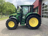 Schlepper / Traktor John Deere 6090M