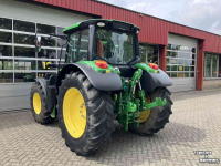 Schlepper / Traktor John Deere 6090M