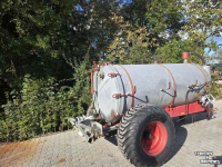 Gülletankwagen / Güllefässer  4000L mesttank/watertank