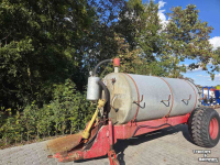 Gülletankwagen / Güllefässer  4000L mesttank/watertank