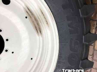 Räder, Reifen, Felgen & Distanzringe Trelleborg 710/70R42 100% TM900