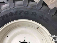 Räder, Reifen, Felgen & Distanzringe Trelleborg 710/70R42 100% TM900