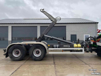 Hakenlift-Container System Stronga HL210DT