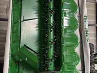 Mähwerk McHale Proglide B9000 + F 3100 Triple Maaier Overjarig