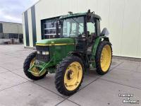 Schlepper / Traktor John Deere 6110 PowerQuad
