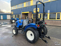 Gartentraktoren New Holland Boomer 40 HST tractor trekker