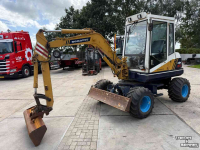 Minibagger Komatsu PW 30 Bandenkraan