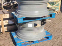 Räder, Reifen, Felgen & Distanzringe Deutz-Fahr 12x28 en 16x38
