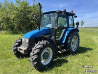Schlepper / Traktor New Holland 7635