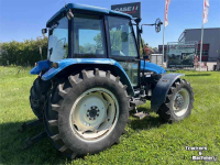 Schlepper / Traktor New Holland 7635