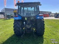 Schlepper / Traktor New Holland 7635