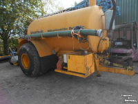 Gülletankwagen / Güllefässer Veenhuis 8000