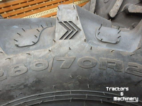 Räder, Reifen, Felgen & Distanzringe  280/70R20