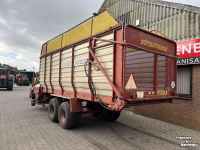 Lade- und Dosierwagen Strautmann Super Vitesse opraapwagen weidebouwmachines
