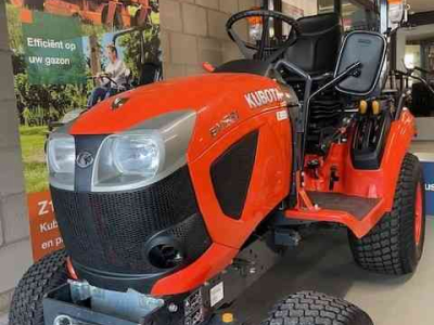 Schlepper / Traktor Kubota BX231