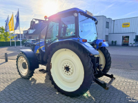 Schlepper / Traktor New Holland T5050 Kruip, Shuttle