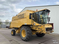 Mähdrescher New Holland TX66