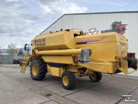 Mähdrescher New Holland TX66