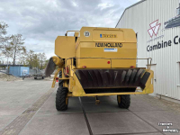 Mähdrescher New Holland TX66