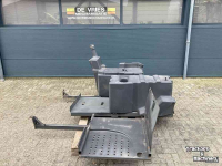 Diverse Gebrauchte Teile Claas Jaguar 494 brandstoftank compleet met onderbouw