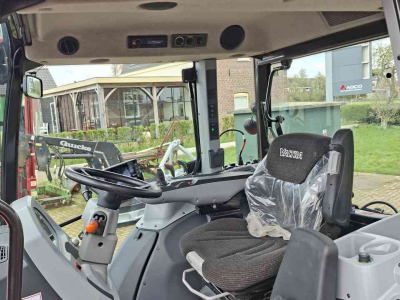 Schlepper / Traktor Valtra G125eA
