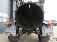 Gülletankwagen / Güllefässer Peecon 5000 liter kippende giertank kiepende mesttank waterwagen zuigarm hydraulische achterwand